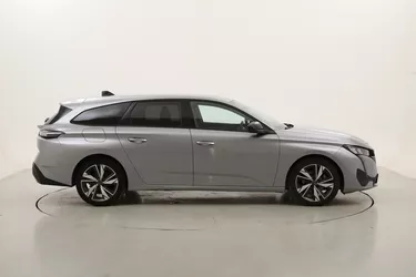 Peugeot 308 SW Allure EAT8 1.5 Diesel 131CV Automatico Peugeot 308 SW Allure EAT8 1.5 Diesel 131CV Automatico