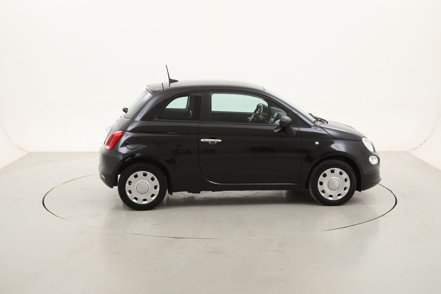 Fiat 500 Hybrid Cult usata del 2022 con 39.740 km