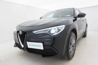 Alfa Romeo Stelvio Super Q4 AT8 2.1 Diesel 190CV Automatico Visione frontale