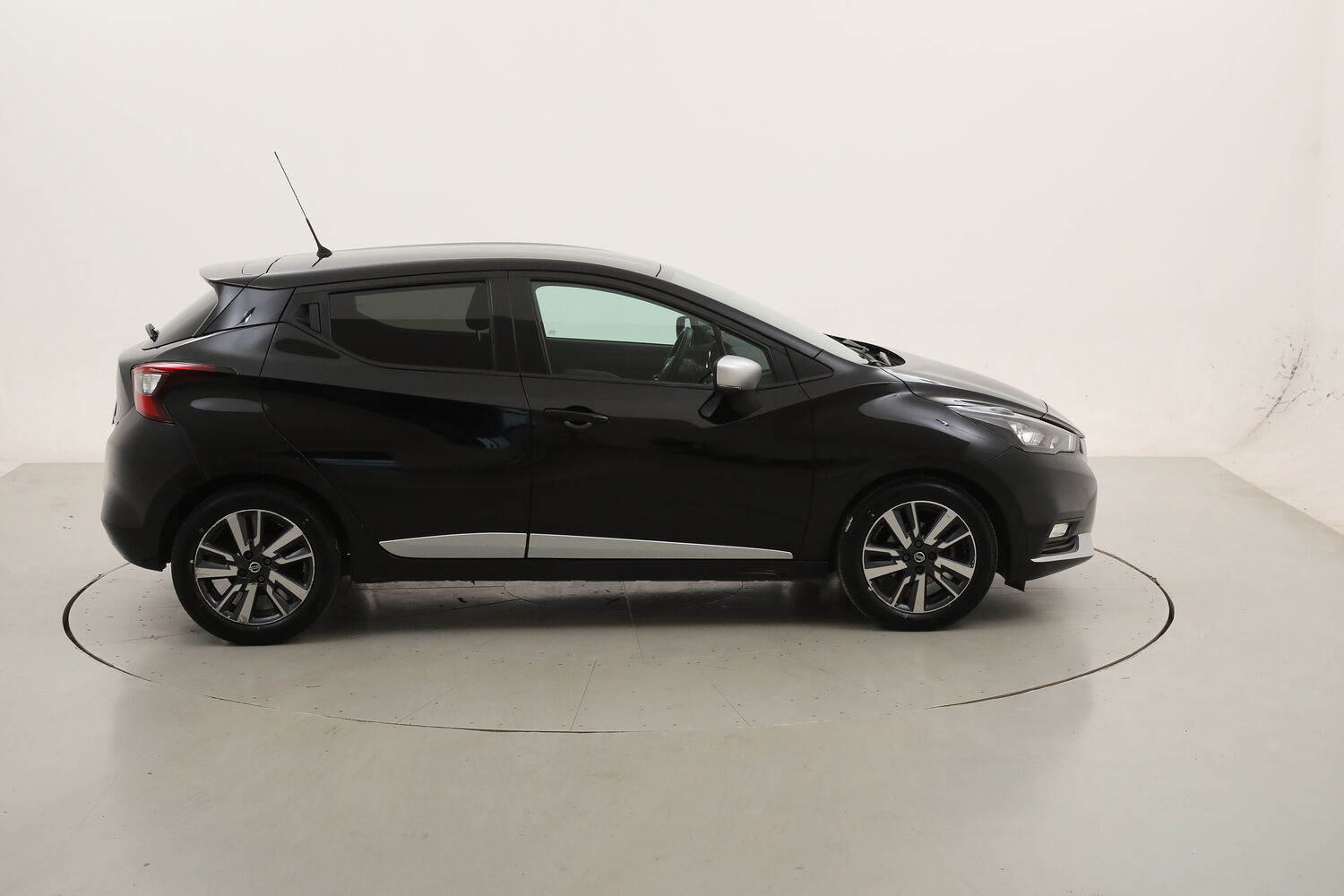 Nissan Micra N-Design usata del 2022 con 72.157 km