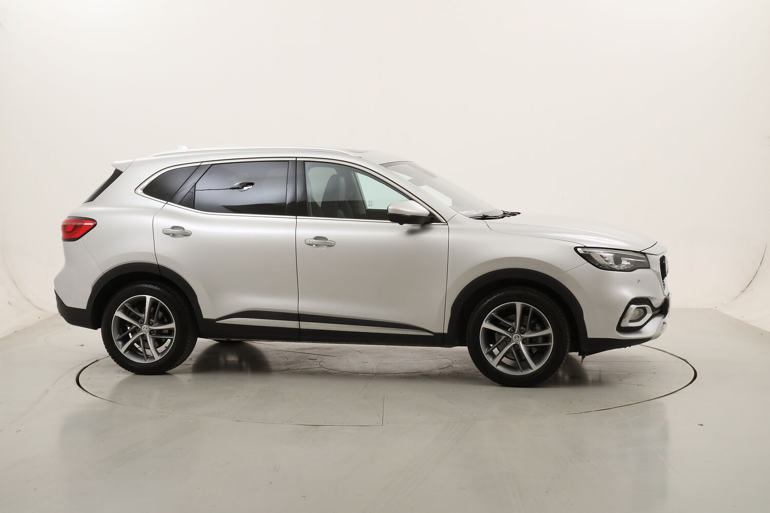 MG HS Luxury usata del 2022 con 59.172 km