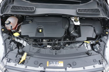 Ford Kuga Vano motore Vano motore di Ford Kuga