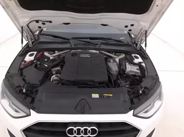 Audi A4 Avant Business S tronic 2.0 Mild Hybrid 163CV Automatico Vano motore