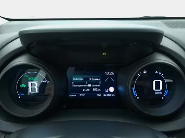 Toyota Yaris Hybrid Trend 1.5 Full Hybrid 116CV Automatico Interni