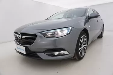 Opel Insignia ST Innovation 1.6 Diesel 136CV Manuale Visione frontale
