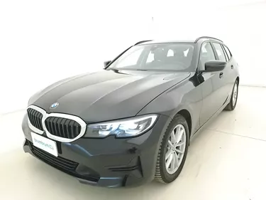 BMW Serie 3 Touring 320d 48V Business Advantage Auto 2.0 Mild Hybrid 190CV Automatico Visione frontale