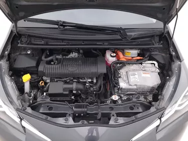 Toyota Yaris Hybrid Business 1.5 Full Hybrid 101CV Automatico Vano motore