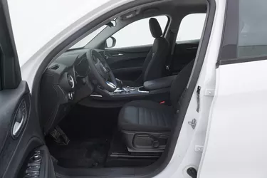 Alfa Romeo Stelvio Business AT8 2.1 Diesel 160CV Automatico Sedili