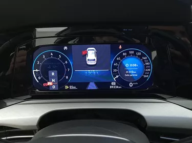 Volkswagen Golf Life DSG 1.5 Mild Hybrid 130CV Automatico Interni