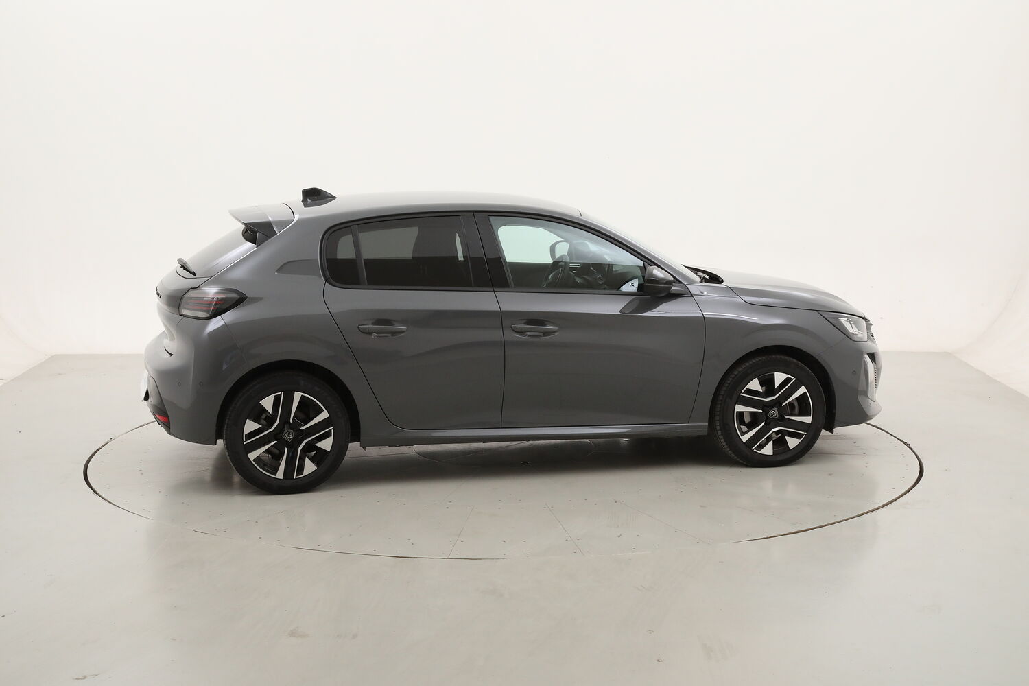 Peugeot 208 Allure usata del 2024 con 12.202 km