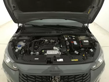 Peugeot 208 Allure 1.2 Benzina 101CV Manuale Vano motore