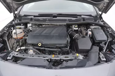 Opel Astra ST Business Elegance AT9 1.5 Diesel 122CV Automatico Vano motore