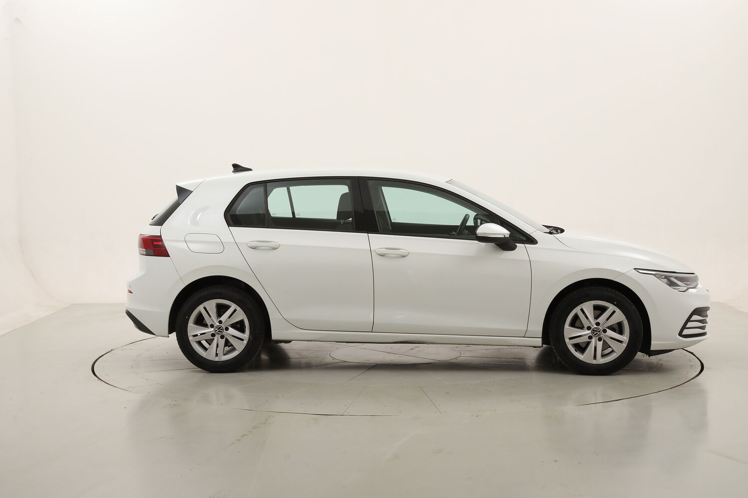 Volkswagen Golf Life DSG usata del 2022 con 99.157 km