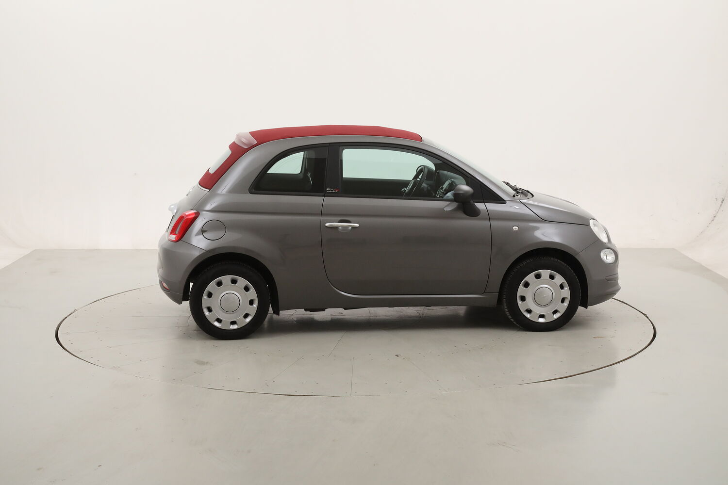 Fiat 500 Cabrio Hybrid Cult usata del 2021 con 60.586 km