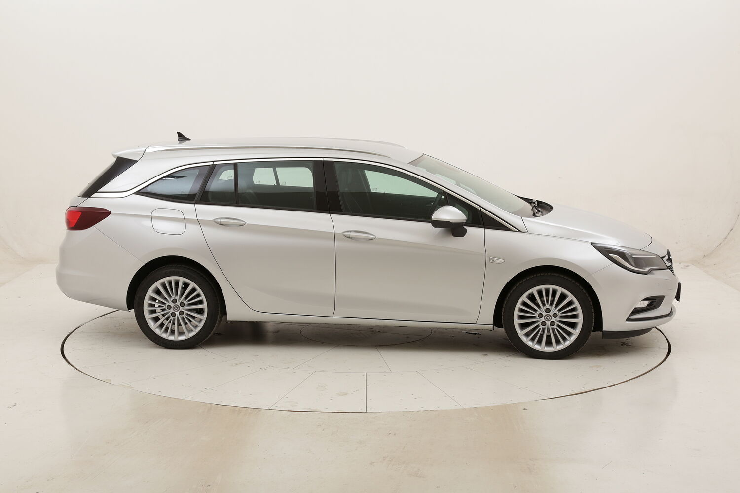 Opel Astra ST Innovation usata del 2019 con 88.372 km