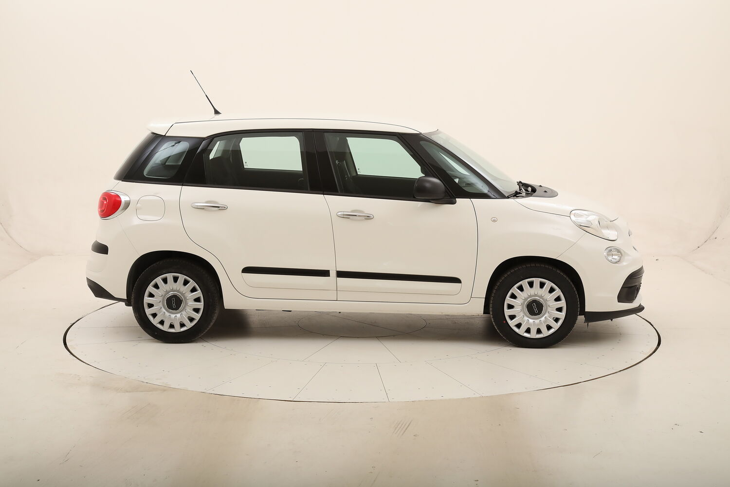 Fiat 500L Urban usata del 2019 con 75.811 km
