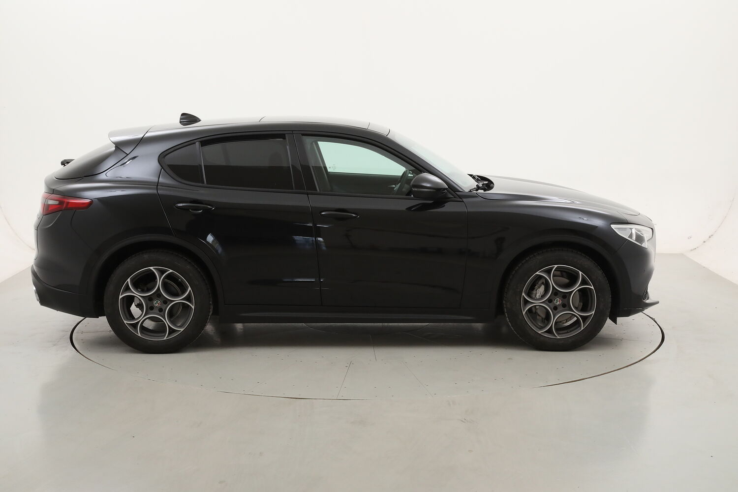 Alfa Romeo Stelvio Sport-Tech AT8 usata del 2019 con 105.542 km
