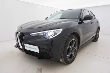 Alfa Romeo Stelvio Sport-Tech AT8 2.1 Diesel 160CV Automatico Visione frontale
