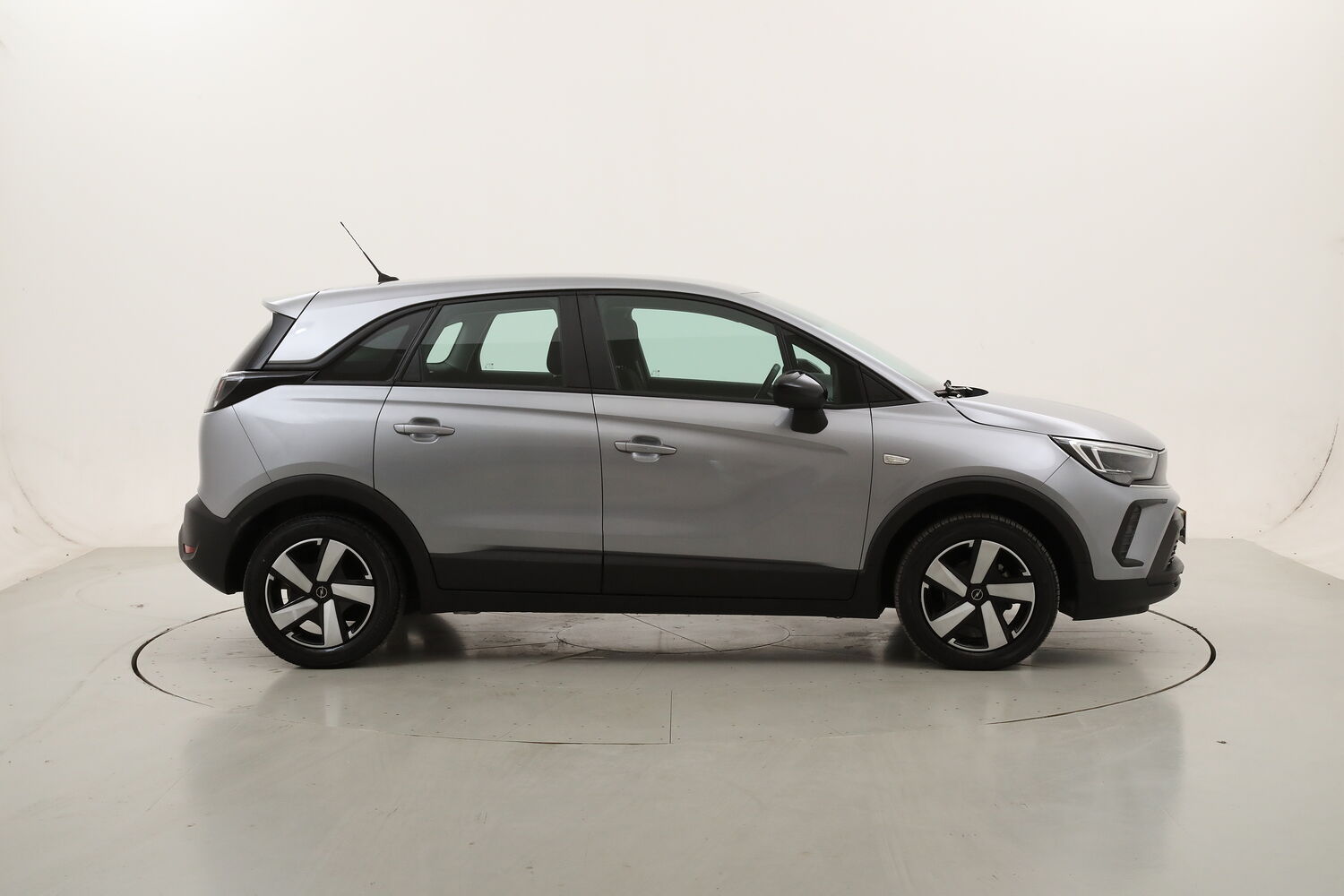 Opel Crossland Edition usata del 2022 con 22.346 km