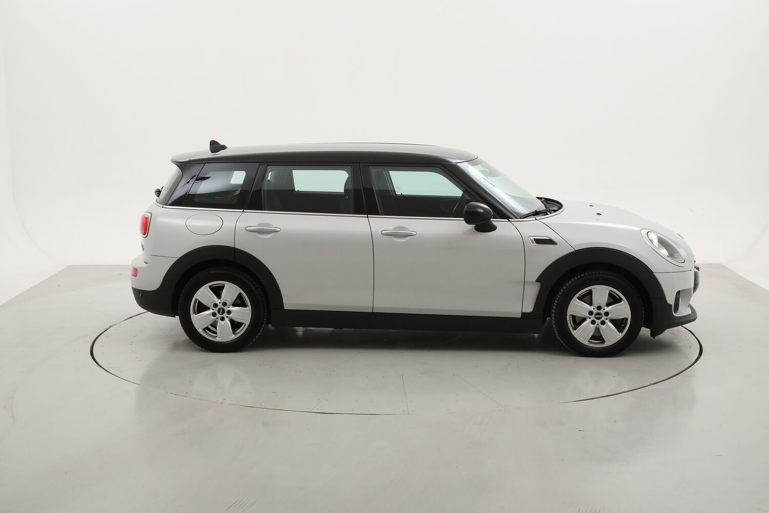 Mini Clubman Cooper D Business usata del 2019 con 63.900 km