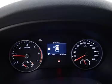 Kia Sportage Hybrid Business Class DCT7 1.6 Mild Hybrid 136CV Automatico Interni