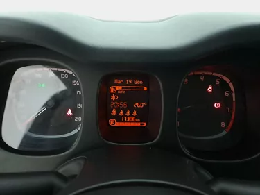 Fiat Panda Hybrid Cross 1.0 Mild Hybrid 69CV Manuale Interni