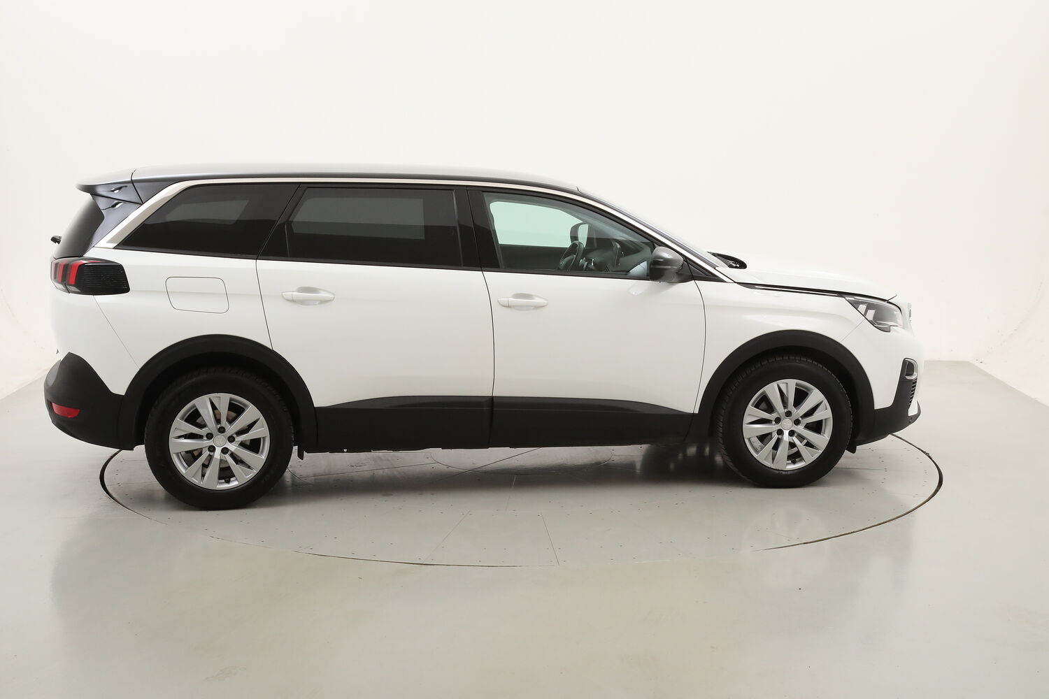 Peugeot 5008 Business EAT8 usata del 2020 con 120.056 km