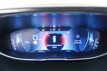 Peugeot 5008 Business EAT8 - 7 posti 1.5 Diesel 131CV Automatico Interni