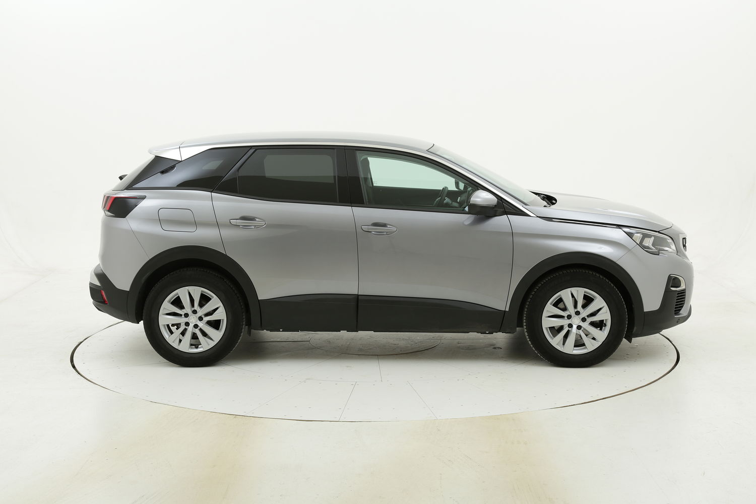 Peugeot 3008 Business usata del 2018 con 90.341 km