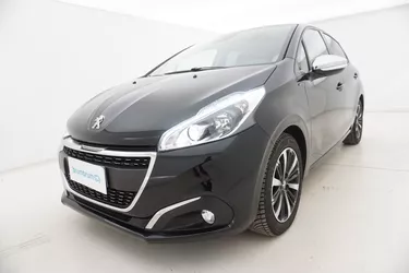 Peugeot 208 Signature 1.5 Diesel 102CV Manuale Visione frontale