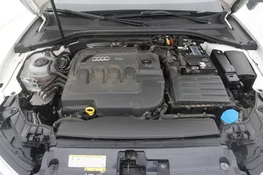 Audi A3 Admired 1.6 Diesel 116CV Manuale Vano motore