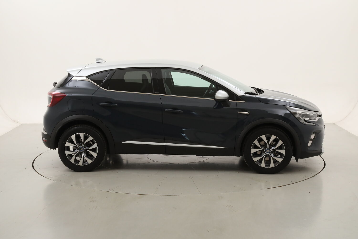 Renault Captur Hybrid E-Tech Intens usata del 2021 con 80.852 km