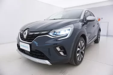 Renault Captur Hybrid E-Tech Intens 1.6 Plug-In Hybrid 159CV Automatico Visione frontale