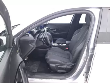 Peugeot 208 Hybrid GT e-DCS6 1.2 Mild Hybrid 136CV Automatico Sedili