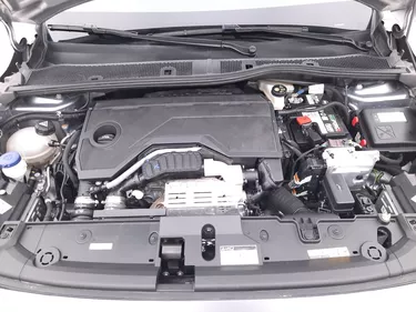 Peugeot 208 Hybrid GT e-DCS6 1.2 Mild Hybrid 136CV Automatico Vano motore