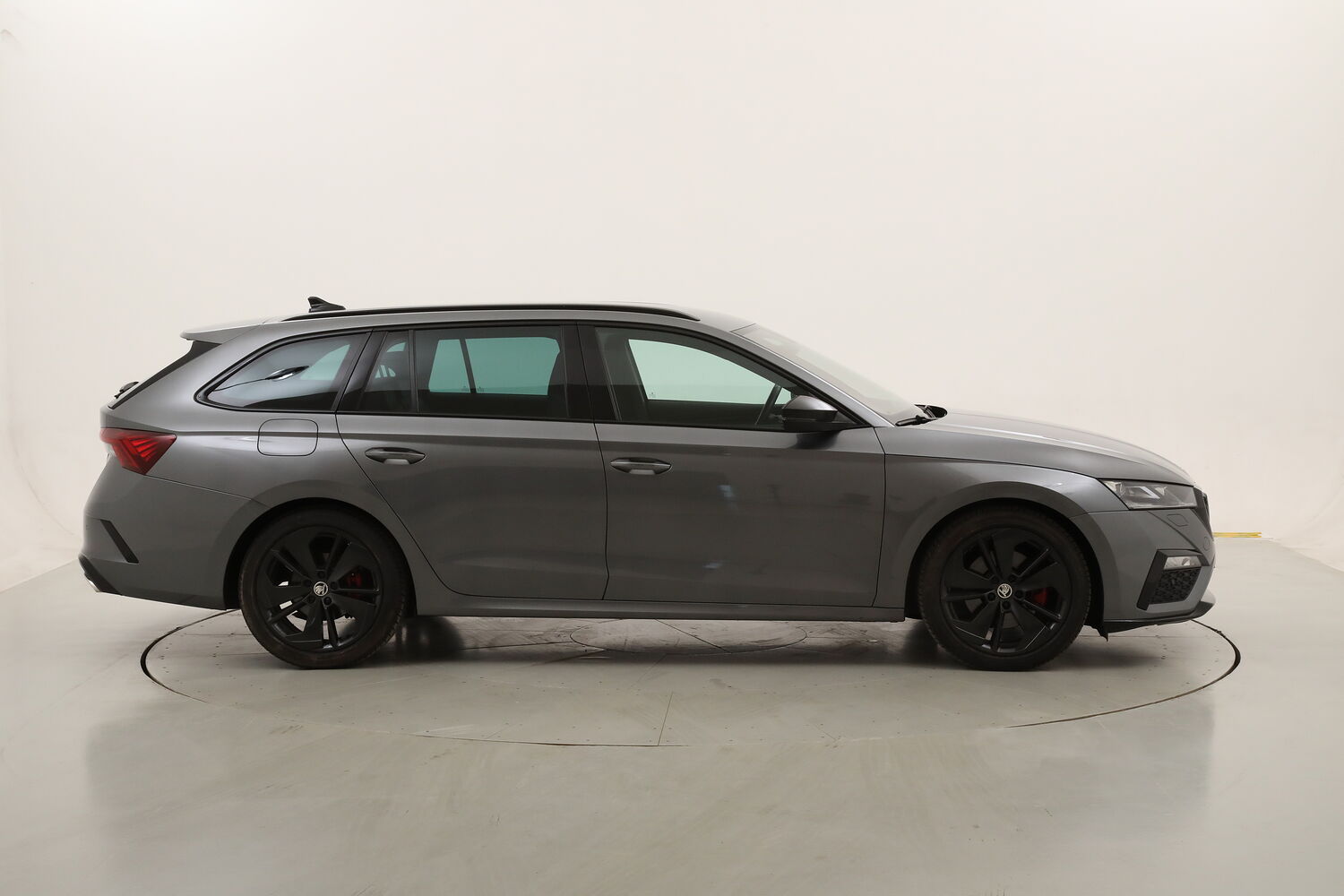 Skoda Octavia Wagon RS DSG usata del 2022 con 132.140 km