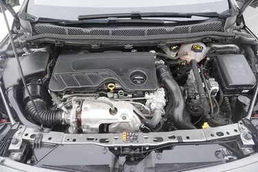 Opel Astra ST Innovation 1.6 Diesel 110CV Manuale Vano motore