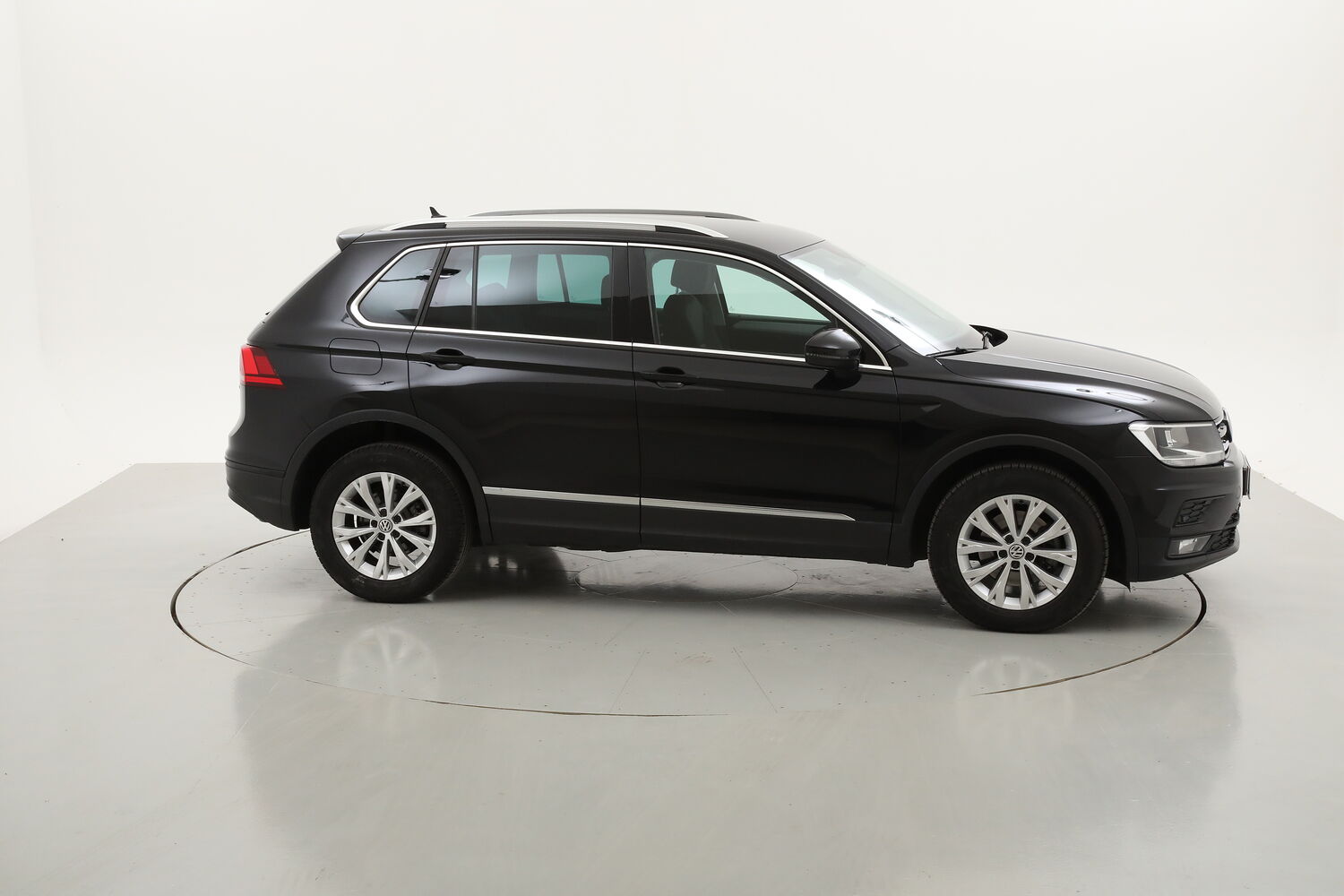 Volkswagen Tiguan Business 4MOTION DSG usata del 2020 con 106.671 km