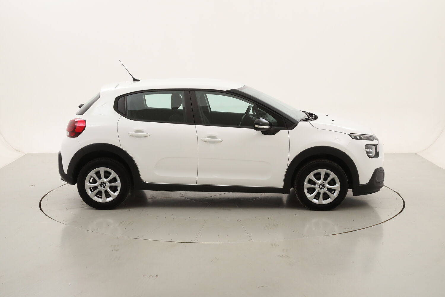 Citroen C3 Feel usata del 2022 con 86.303 km