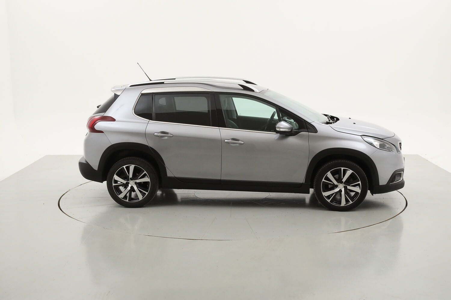 Peugeot 2008 Allure EAT6 usata del 2019 con 106.184 km