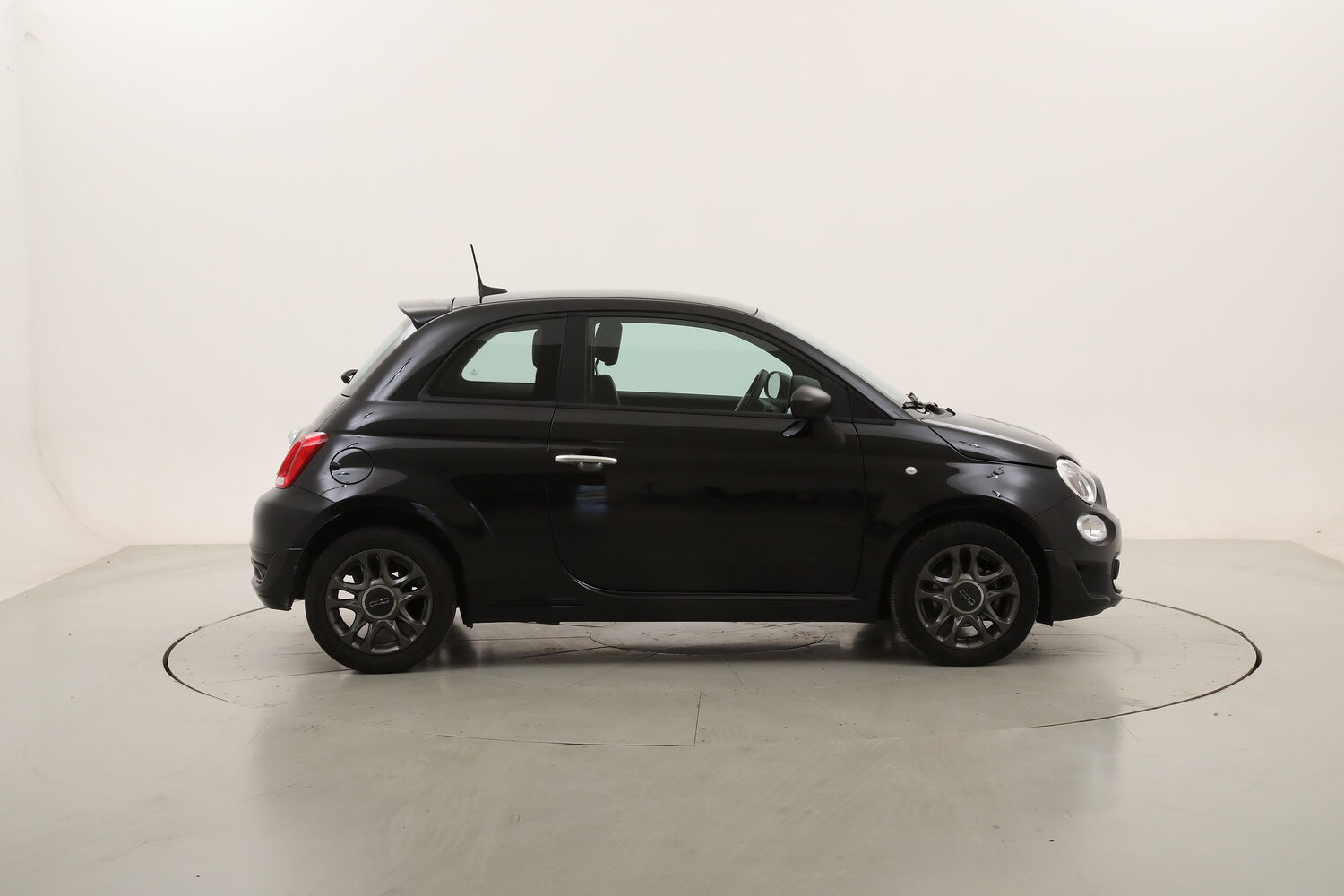 Fiat 500 Hybrid Connect usata del 2022 con 37.039 km