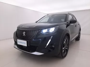 Peugeot 2008 Allure Pack 1.5 Diesel 110CV Manuale Visione frontale