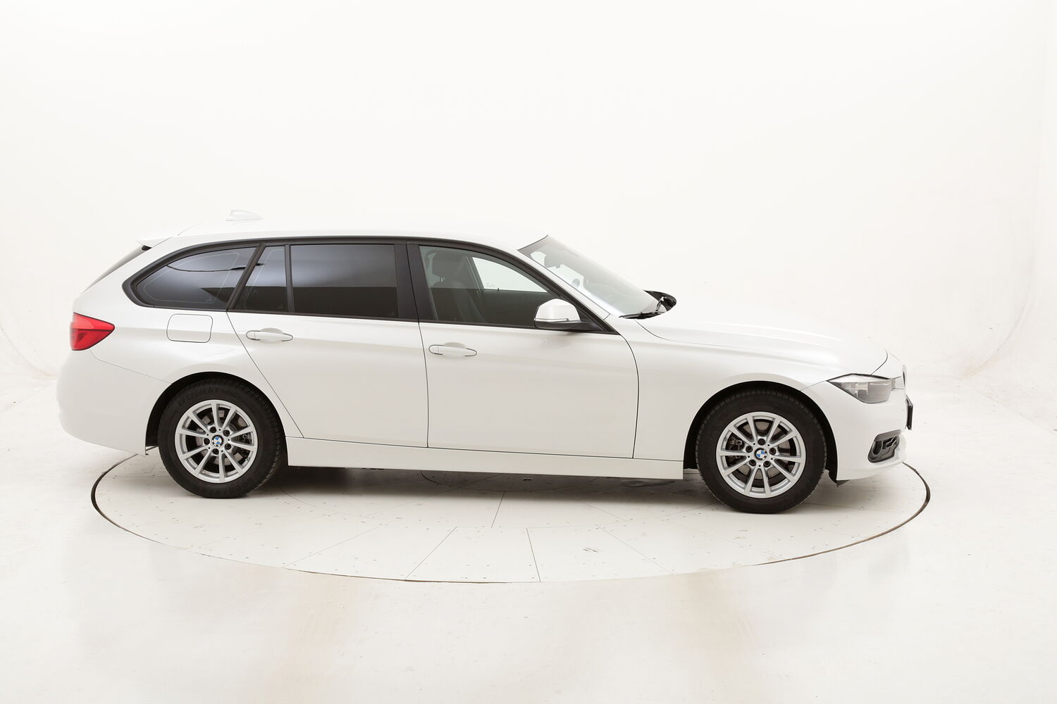 BMW Serie 3 316d Touring Business Advantage Aut. usata del 2017 con 89.605 km