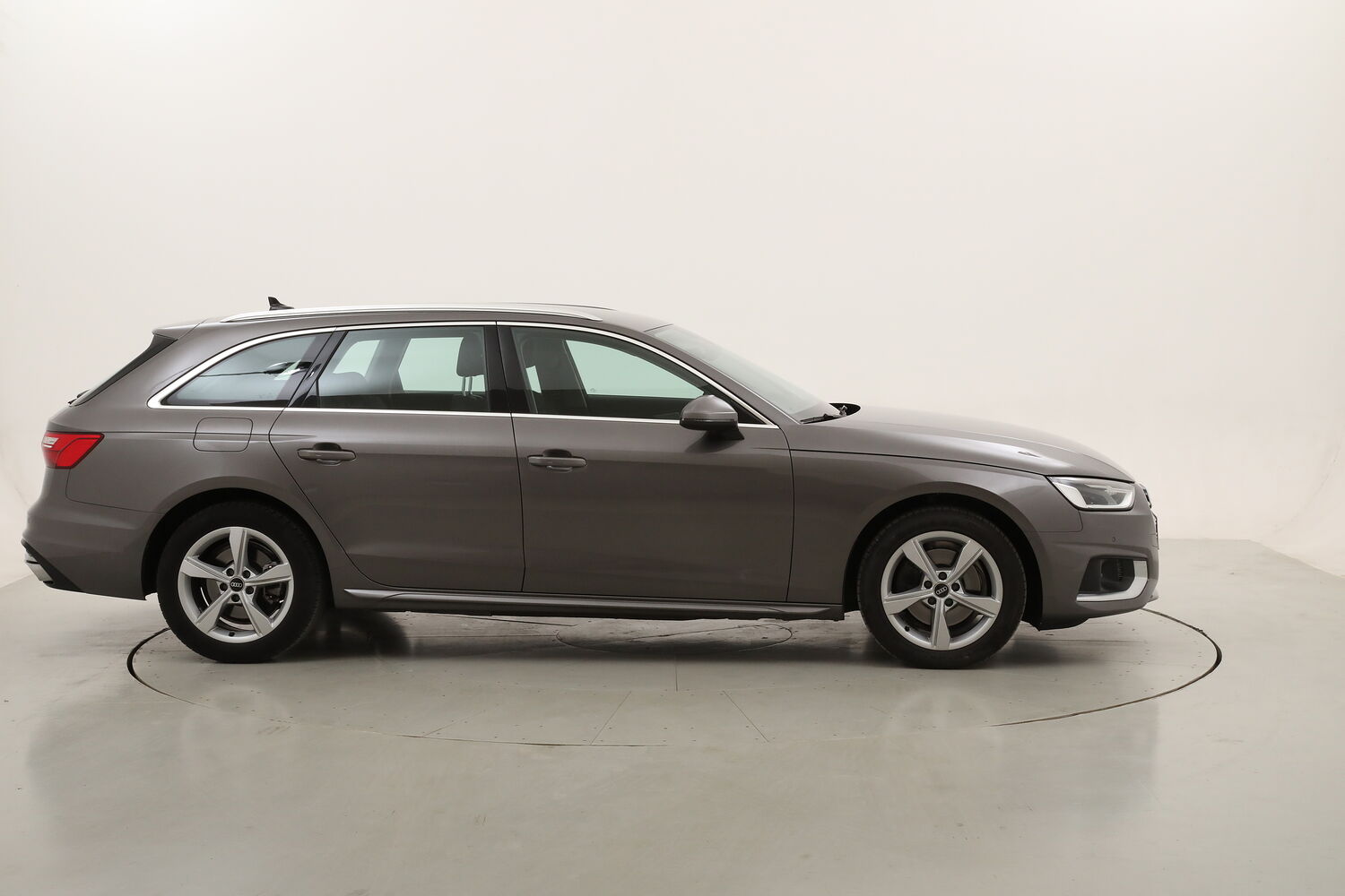 Audi A4 Avant 35 TDI Business Advanced S tronic usata del 2021 con 110.752 km
