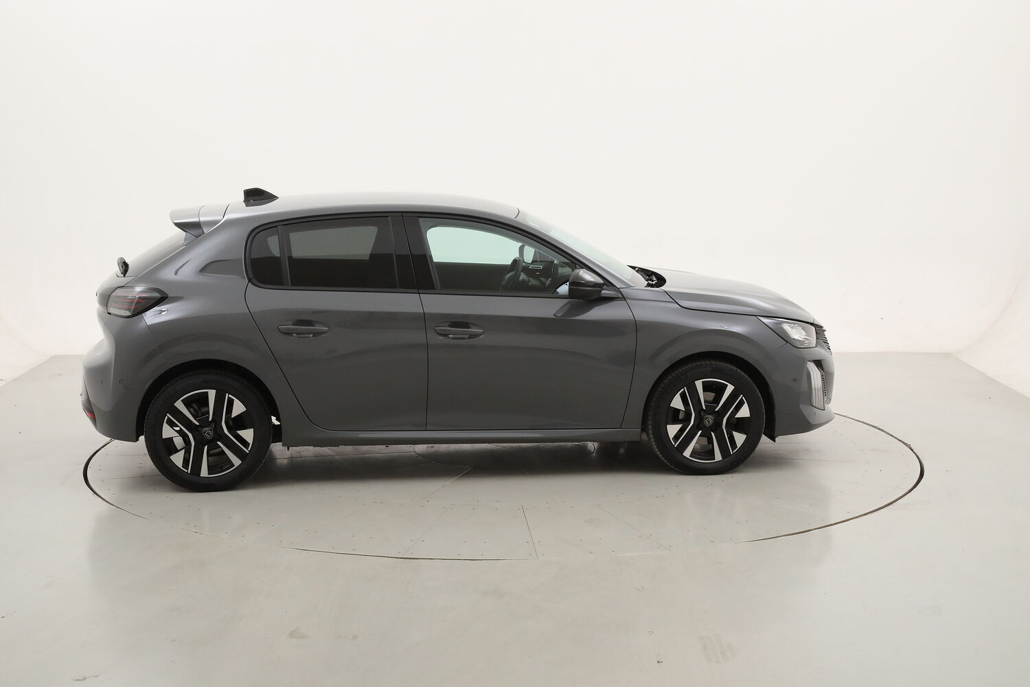 Peugeot 208 Allure usata del 2024 con 12.188 km