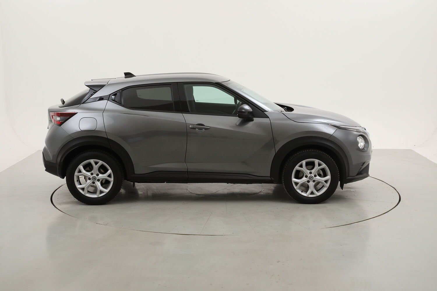 Nissan Juke N-Connecta DCT usata del 2021 con 66.645 km