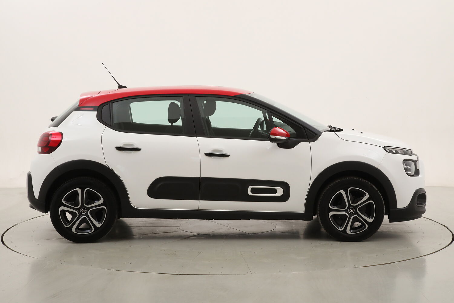 Citroen C3 Shine usata del 2022 con 26.349 km