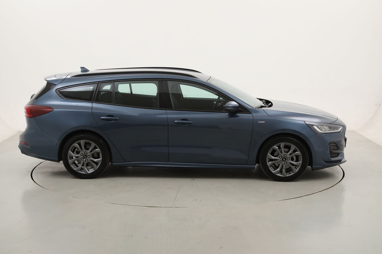 Ford Focus SW Hybrid ST-Line Design Auto usata del 2023 con 78.895 km
