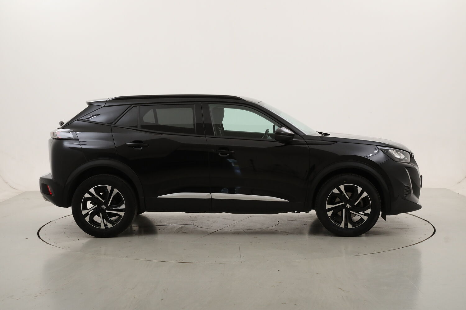 Peugeot 2008 Allure Pack usata del 2022 con 40.407 km
