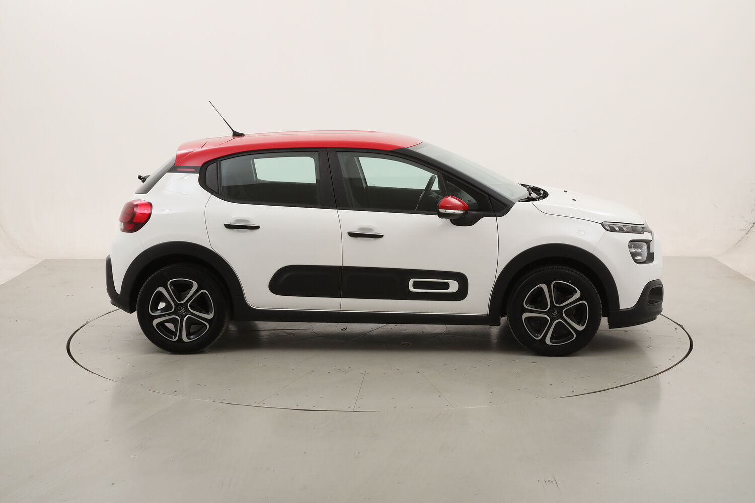 Citroen C3 Shine usata del 2022 con 28.145 km